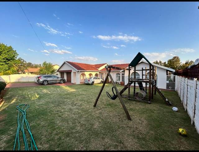 3 BEDROOM HOUSE FOR SALE IN BAKERTON